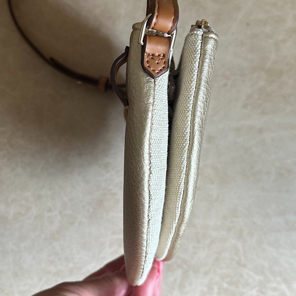 Stella & Dot Sidekick Crossbody Belt Bag Gold/Cream - Picture 6 of 16